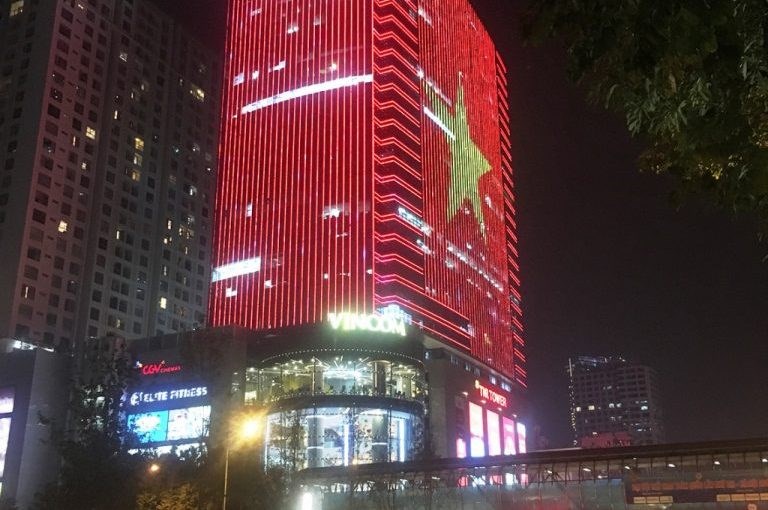 Đèn led trang trí tòa nhà giá rẻ - Quảng cáo Tràng An Plaza